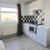 Photo 2: Lounge/Kitchen