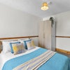 Photo 3: Room 2