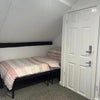 Photo 5: Room 1