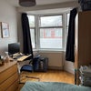 Photo 3: The room with bay windows and study corner