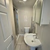 Photo 10: Middle Floor Bathroom