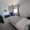 Photo 6: room 2