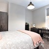 Photo 2: Room 1