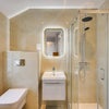 Photo 3: En-Suite