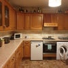 Photo 5: Kitchen