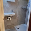 Photo 4: Upstairs room en suite