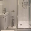 Photo 5: Room 1 Ensuite