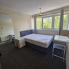 Photo 4: FR room