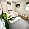 Photo 3: Large double bedroom with en-suite available now