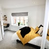Photo 2: Large double bedroom with en-suite available now