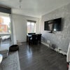 Photo 7: Living room 