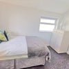 Photo 9: Room 6 En Suite