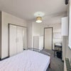 Photo 2: Room 2 En Suite