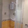 Photo 8: Single en suite