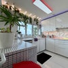 Photo 5: Kitchen