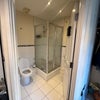 Photo 2: En suite bathroom 