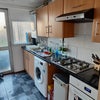Photo 6: Kitchen 