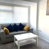 Photo 8: Lounge 