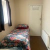 Photo 4: Spacious Single Room