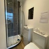 Photo 7: Room 6 En-Suite