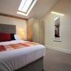 Photo 5: Room 5 (available 03/06)