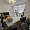 Photo 7: LOUNGE (OPEN PLAN)