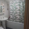 Photo 5: bathroom