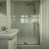 Photo 5: Room 7/ En-suite