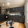Photo 7: Kitchen