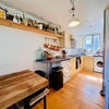 Photo 2: Kitchen