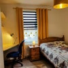 Photo 6: bedroom 2