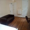Photo 2: Double Ensuite + Smart TV + Sofa + Fridge
