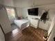 Photo of flatshare in Mile End Road
