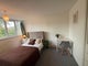 Photo of houseshare in Oval