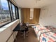 Photo of flatshare in High Street Kensington