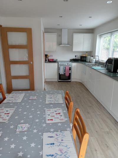 Large double room for just &pound;70 per week  Main Photo