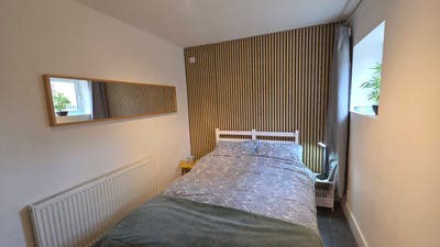 Double room with private bathroom for Sun/Mon-Fri Main Photo