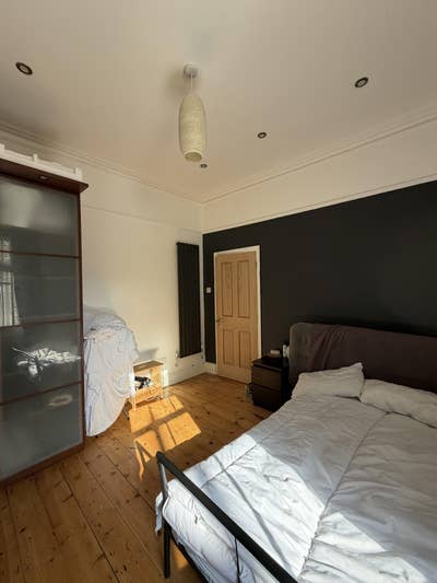 Spacious double bedroom in Tooting Bec Main Photo