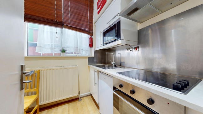 A Bright Studio in Willesden Green-Some Bills Incl Main Photo