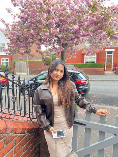 I am a female student aged 26. I am looking f... Main Photo