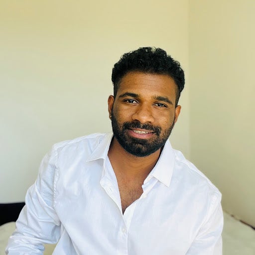 Professional Male seeks a single or double room Main Photo