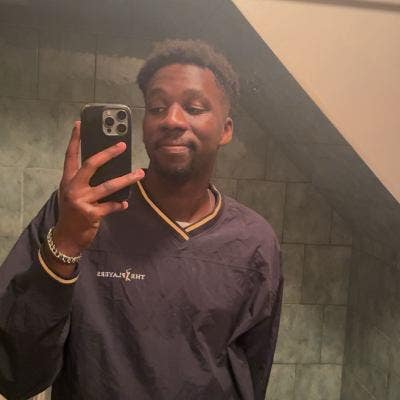 Looking for a double room or buddy up Main Photo