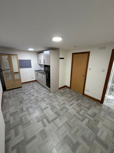 🔥 8 Modern En-Suite Rooms Available – Birmingham Main Photo