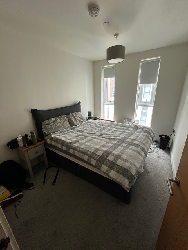 &pound;673 pcm-Double room in friendly Slate Yard flat  Main Photo