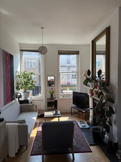 Double bed available in Kentish Town flatsharw Main Photo