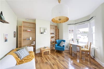 Beautiful Flat within House share-Couples Welcomed Main Photo