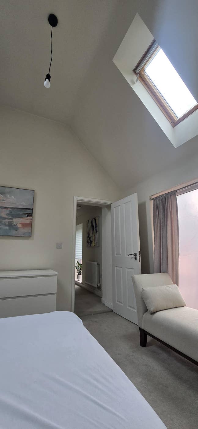 Ensuite double bedroom- Near Nott Train station Main Photo