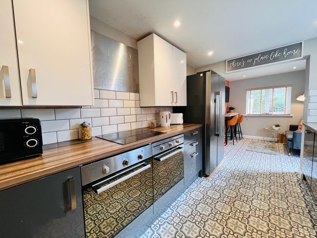 Finally… A House Share Done Properly Main Photo