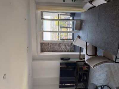 Spacious En-Suite Room in 2-Bed (14th floor) Main Photo