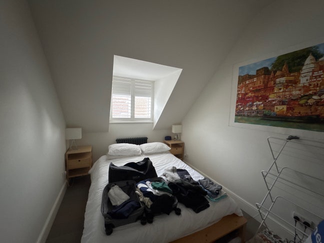 Small double room for rent Main Photo